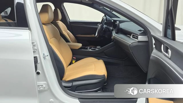 Kia K5 3rd generation 2022 Белый из Кореи, фото 2