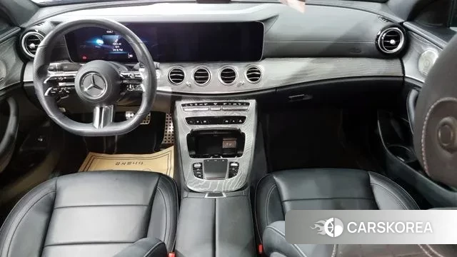 Mercedes-Benz E-Class W213 2021 Черный из Кореи, фото 2