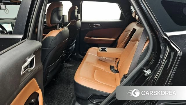 Kia Sportage 5th Generation Hybrid 2023 Черный из Кореи, фото 2