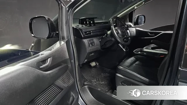 Hyundai Staria 2022 Серый из Кореи, фото 2