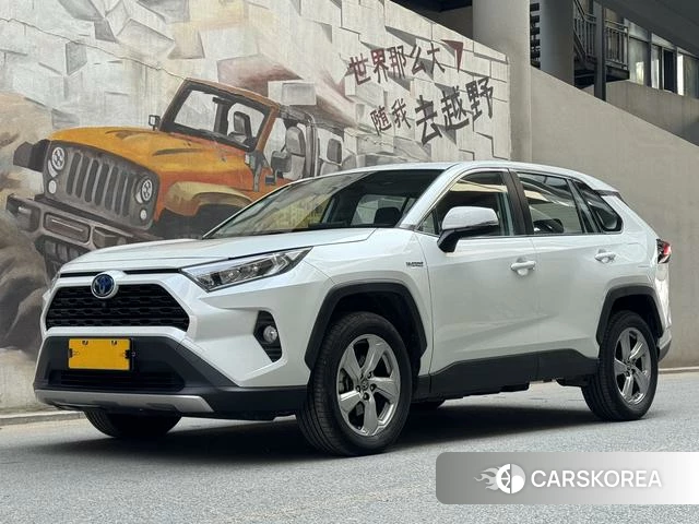 Toyota RAV4 Rongfang 2023 Белый из Китая, фото 2