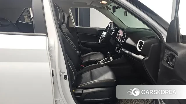 Hyundai Venue 2021 Белый из Кореи, фото 2