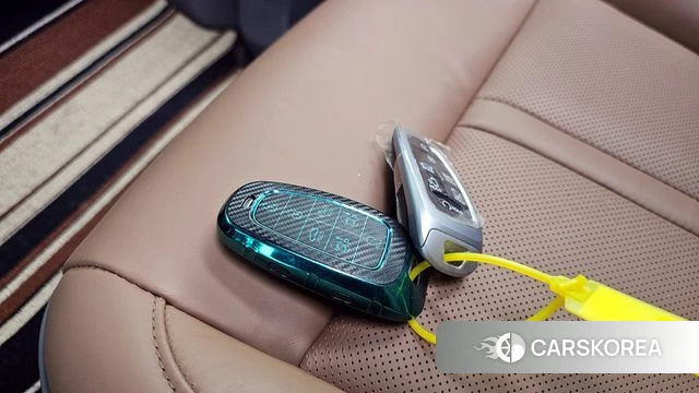 Hyundai Staria 2021 Белый из Кореи, фото 2