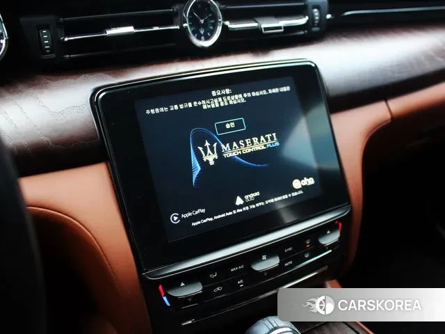 Maserati Quattroporte 2018 Белый из Кореи, фото 2