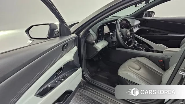 Hyundai The New Avante (CN7) 2023 Серый из Кореи, фото 2