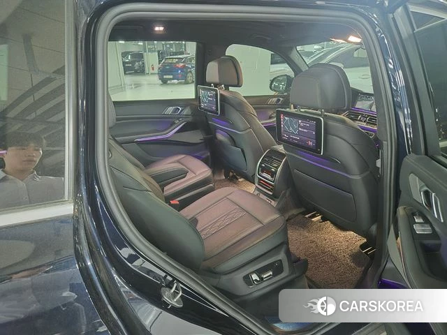 BMW X7 (G07) 2021 Черный из Кореи, фото 2