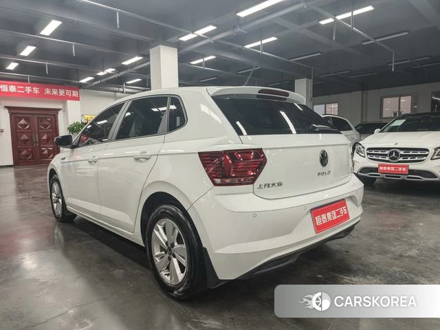 Volkswagen Polo 2024 Белый из Китая, фото 2