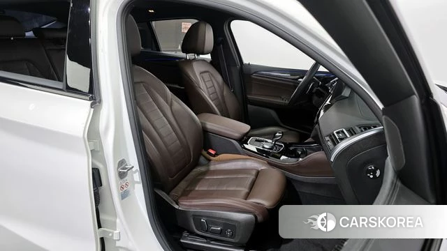 BMW X4 (G02) 2024 Белый из Кореи, фото 2