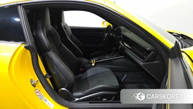 Porsche 911(992) 2022 Желтый из Кореи, фото 2