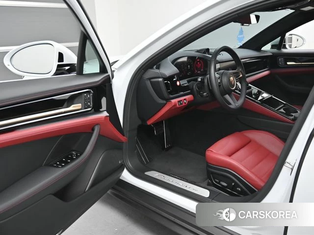 Porsche Panamera (976) 2024 Белый из Кореи, фото 2