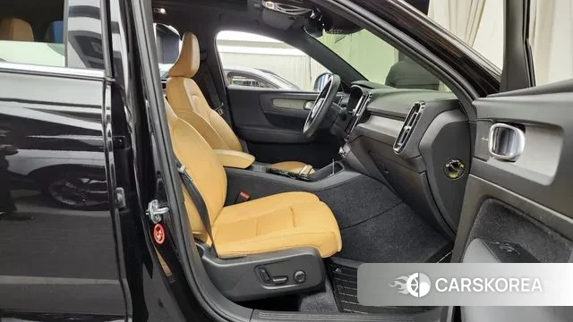 Volvo XC40 2020 Черный из Кореи, фото 2