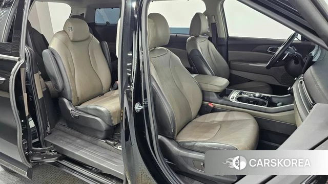 Kia The New Carnival 4th Generation 2024 Черный из Кореи, фото 2