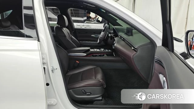 Genesis GV70 2021 Белый из Кореи, фото 2