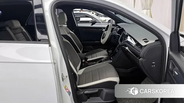 Volkswagen T-Roc 2021 Белый из Кореи, фото 2