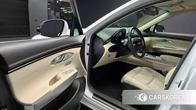 Genesis GV70 2021 Белый из Кореи, фото 2