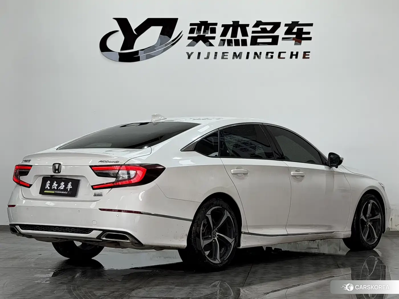 Honda Accord 2022 Белый из Китая, фото 2