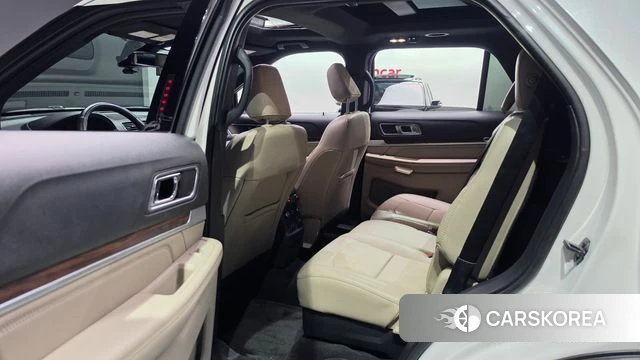 Ford Explorer 2019 Белый из Кореи, фото 2