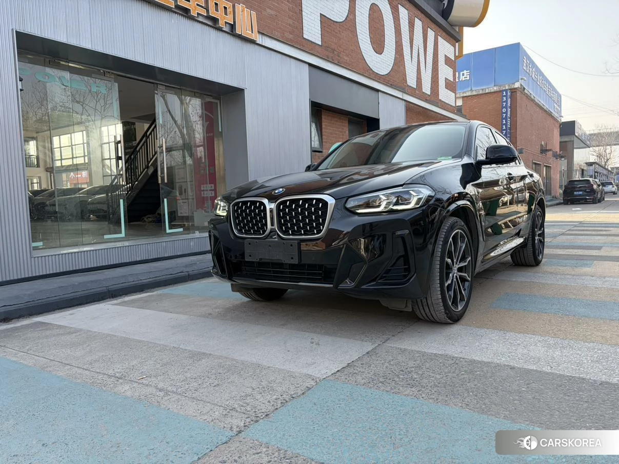BMW X4 2021 Черный из Китая, фото 2