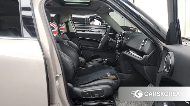 Mini Cooper Countryman 2022 Серебристо-серый из Кореи, фото 2