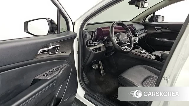 Kia Sportage 5th Generation 2023 Белый из Кореи, фото 2