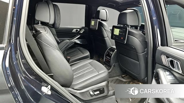BMW X7 (G07) 2021 Черный из Кореи, фото 2