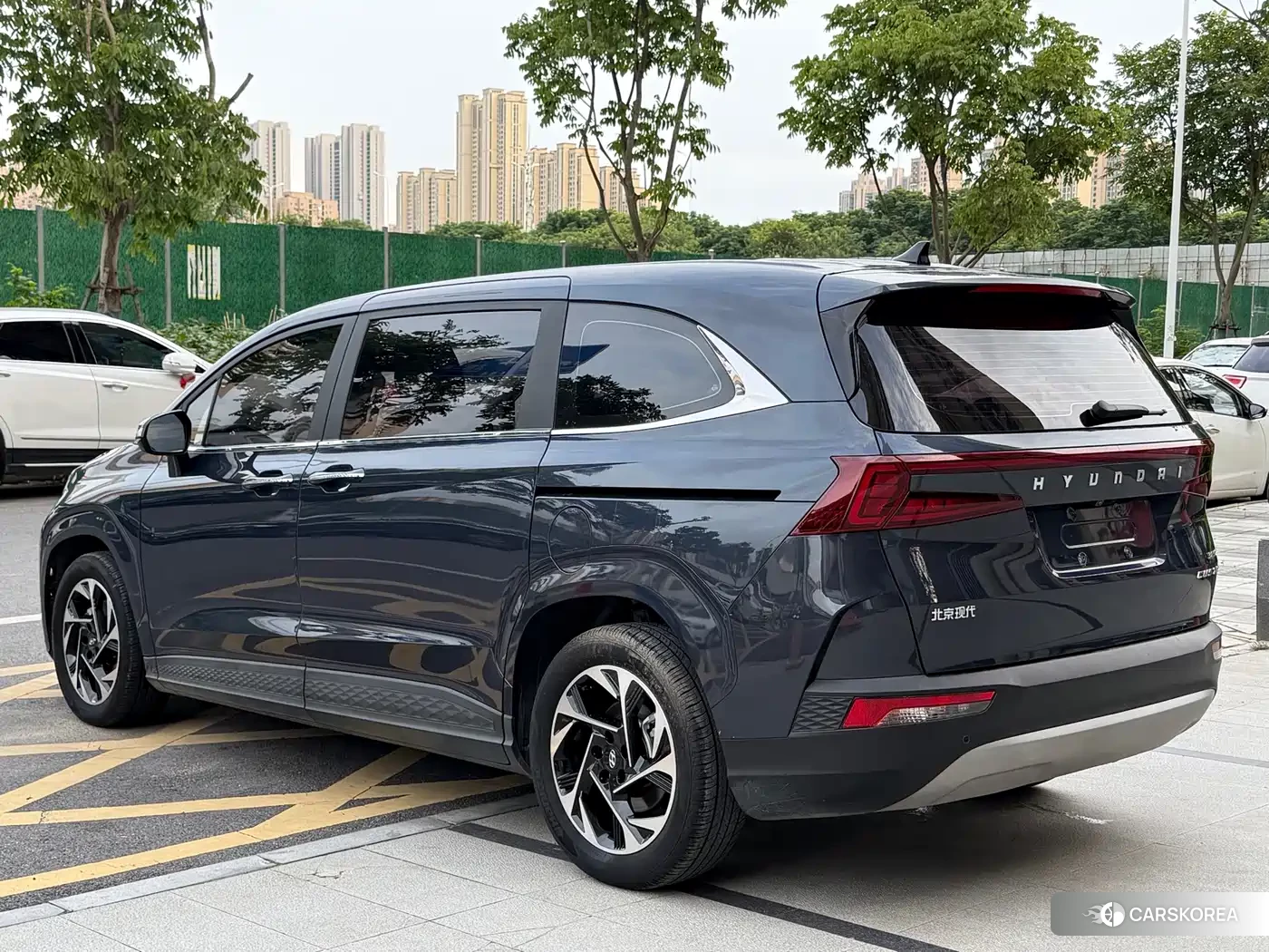 Hyundai Custo 2022 Silver/gray из Китая, фото 2
