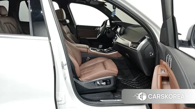 BMW X5 (G05) 2022 Белый из Кореи, фото 2