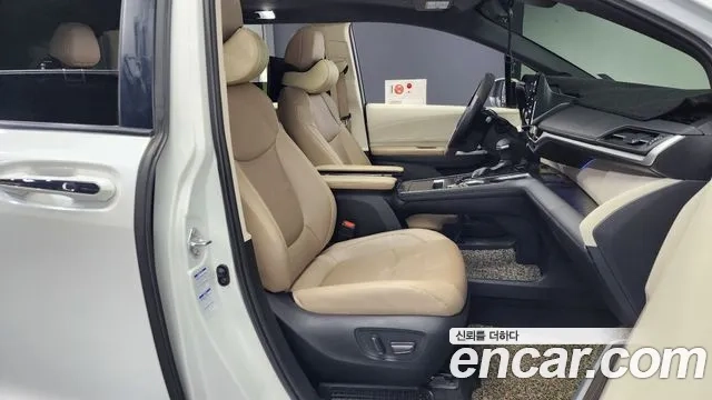 Toyota Sienna 4th Generation 2021 Белый из Кореи, фото 2