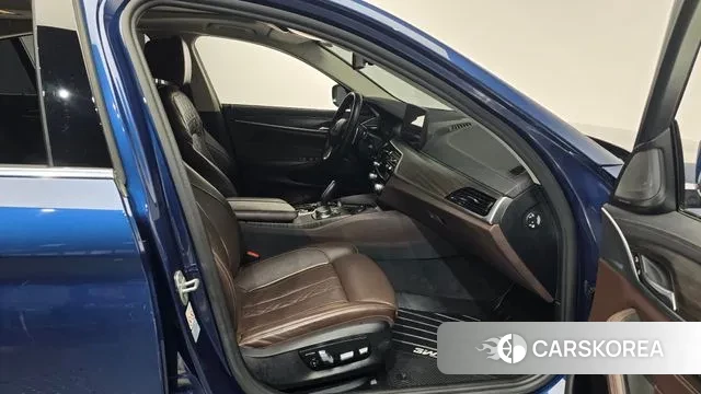 BMW 5 Series (G30) 2020 Синий из Кореи, фото 2