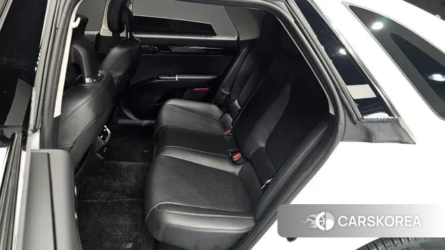 Hyundai Grandeur Hybrid (GN7) 2023 Белый из Кореи, фото 2