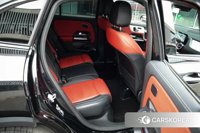 Mercedes-Benz GLA AMG 2023 Черный из Китая, фото 2