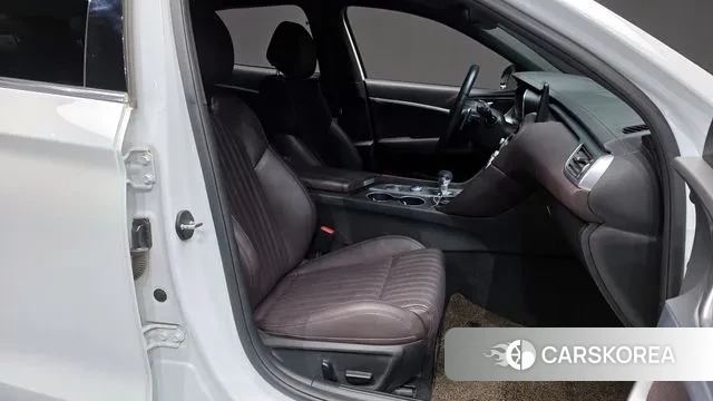 Genesis The New G70 2021 Белый из Кореи, фото 2