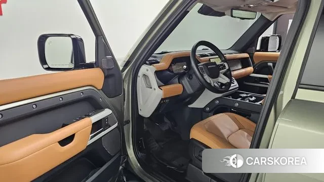 Land Rover Defender (L663) 2022 Зеленый из Кореи, фото 2