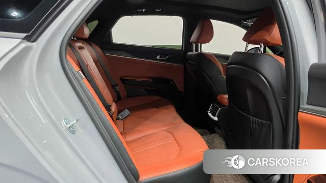 Kia The New K5 3rd generation 2026 Серебристо-серый из Кореи, фото 2