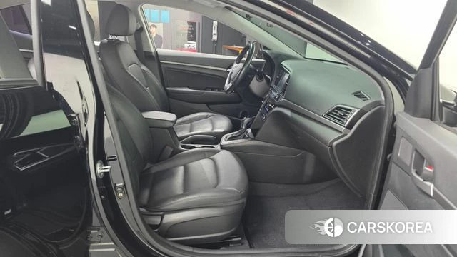 Hyundai Avante AD id 3886426 из Кореи 2