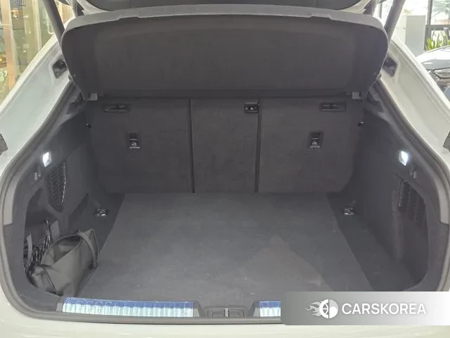 Audi A5 (B10) 2025 Белый из Кореи, фото 2