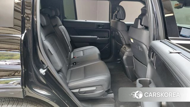 Hyundai Santa Fe (MX5) 2024 Черный из Кореи, фото 2