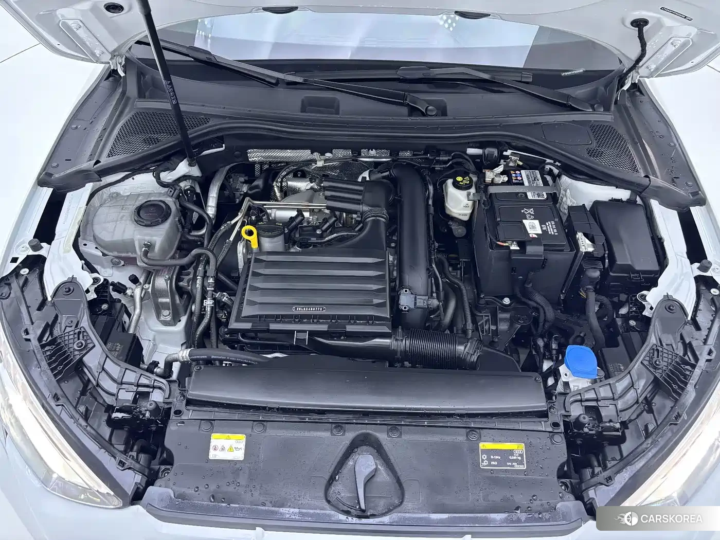 Audi A3 2023 Белый из Китая, фото 2