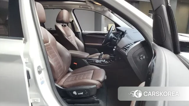 BMW X3 (G01) 2020 Белый из Кореи, фото 2