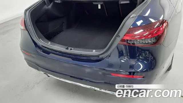 Mercedes-Benz E-Class W213 2022 Синий из Кореи, фото 2