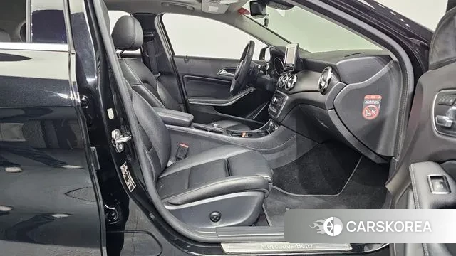 Mercedes-Benz GLA-Class X156 2018 Черный из Кореи, фото 2