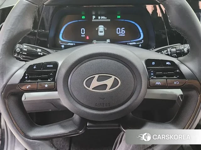 Hyundai The New Avante (CN7) 2024 Черный из Кореи, фото 2