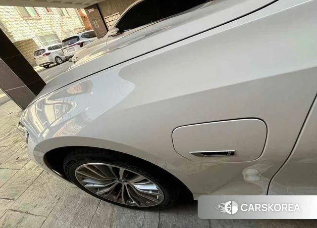 BMW 3 Series (G20) 2022 Белый из Кореи, фото 2