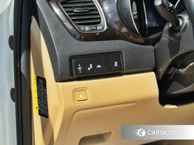 Kia The New Carnival 2019 Белый из Кореи, фото 2