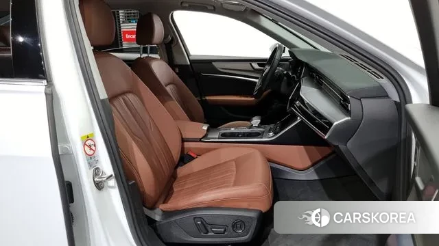 Audi A6 (C8) 2021 Белый из Кореи, фото 2