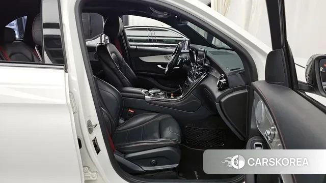 Mercedes-Benz GLC-Class X253 2018 Белый из Кореи, фото 2