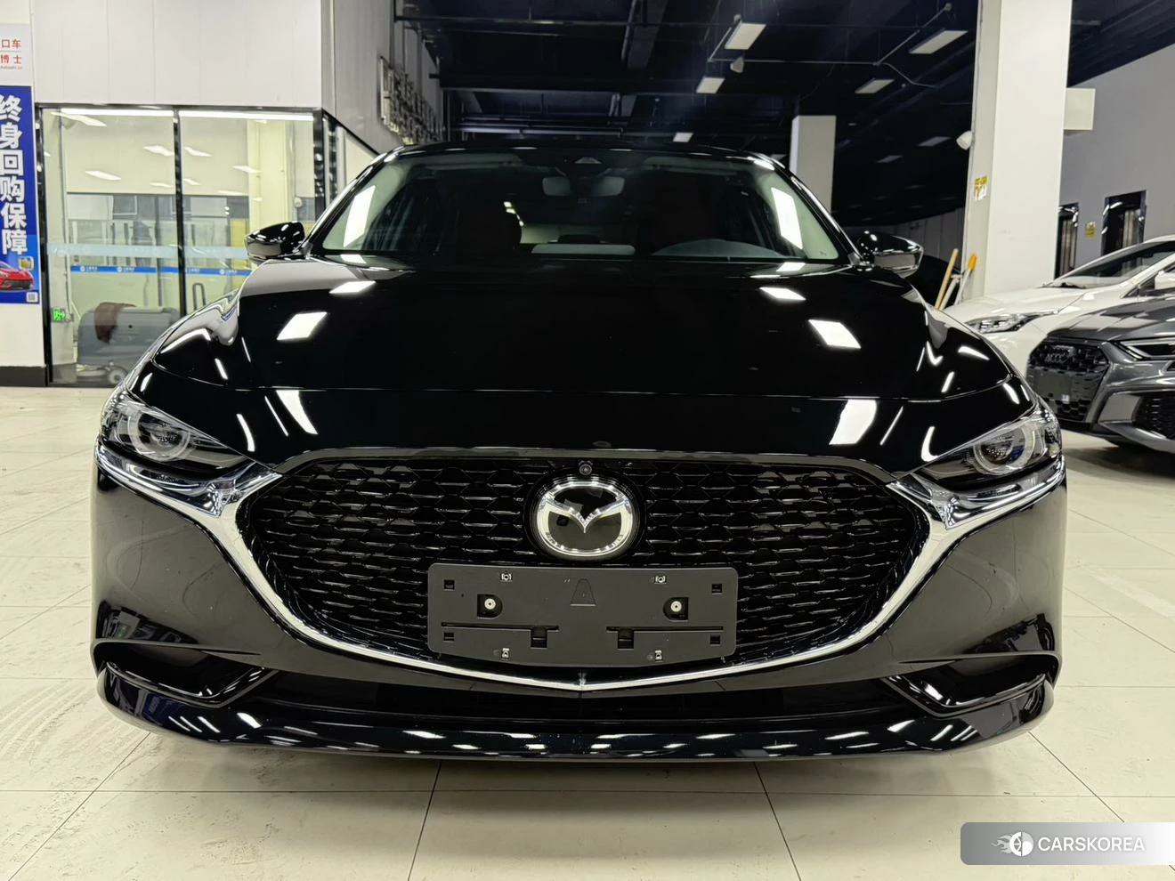 Mazda 3 2022 Черный из Китая, фото 2