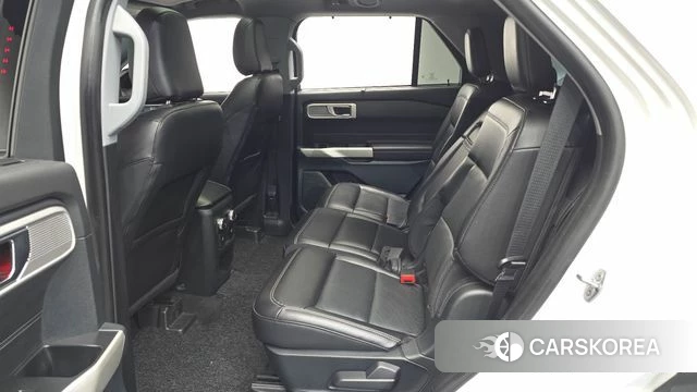 Ford Explorer 6th Generation 2021 Белый из Кореи, фото 2