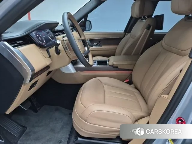 Land Rover Range Rover 5th Generation 2023 Серебристо-серый из Кореи, фото 2