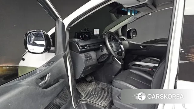 Hyundai Staria 2022 Белый из Кореи, фото 2